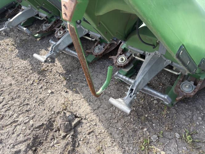 John Deere 608C