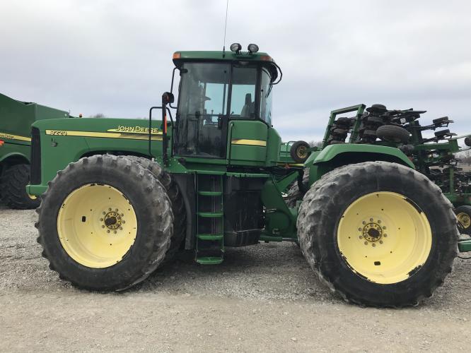 John Deere 9220