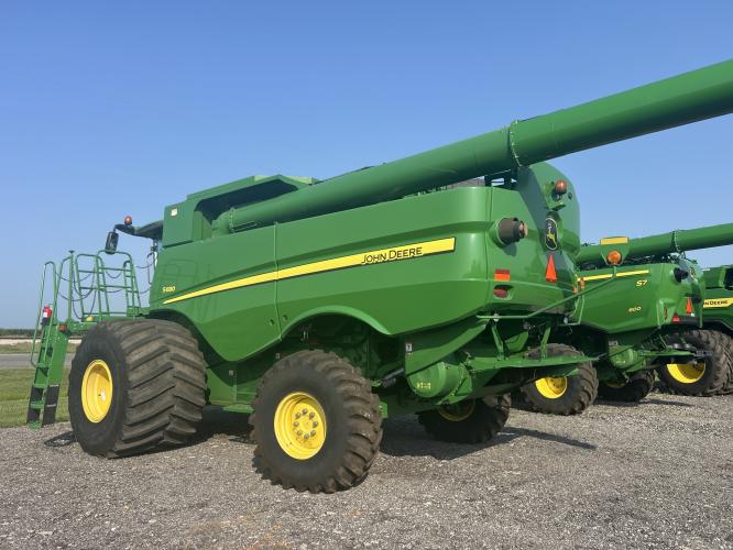 John Deere S680