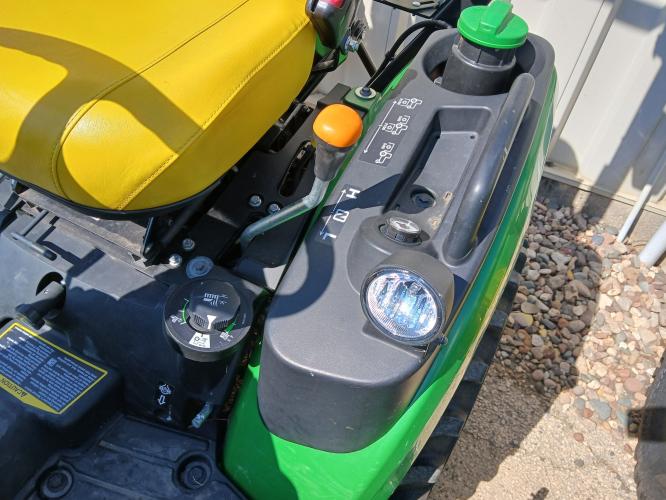 John Deere 1025R