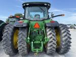John Deere 8235R