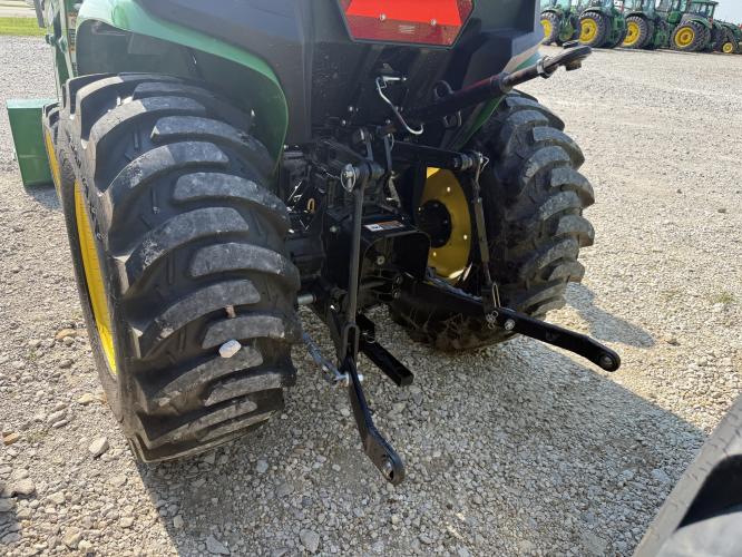 John Deere 3025E
