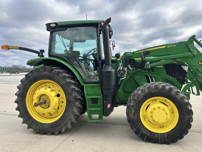 John Deere 6155R