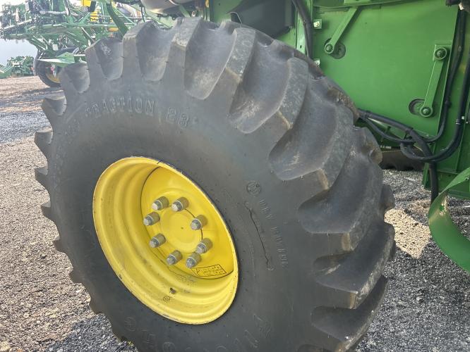 John Deere S680
