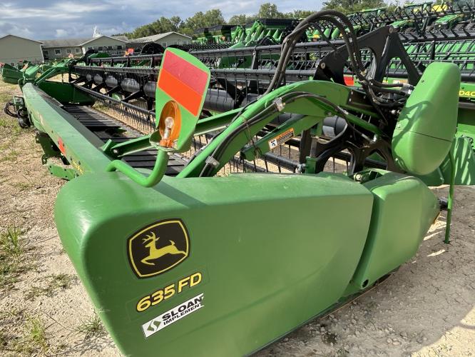 John Deere 635FD