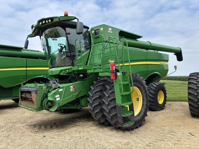 John Deere S680