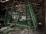 John Deere 2210