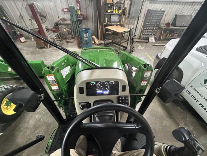 John Deere 4052R