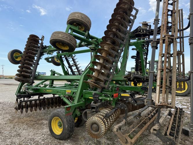 John Deere 2660VT