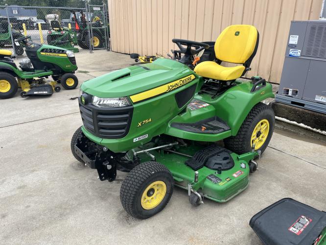 John Deere X754