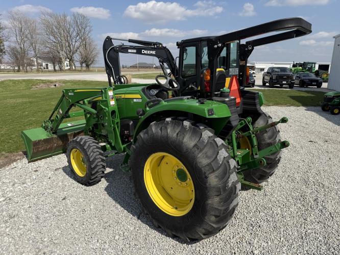 John Deere 4044R