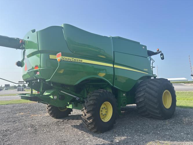 John Deere S680