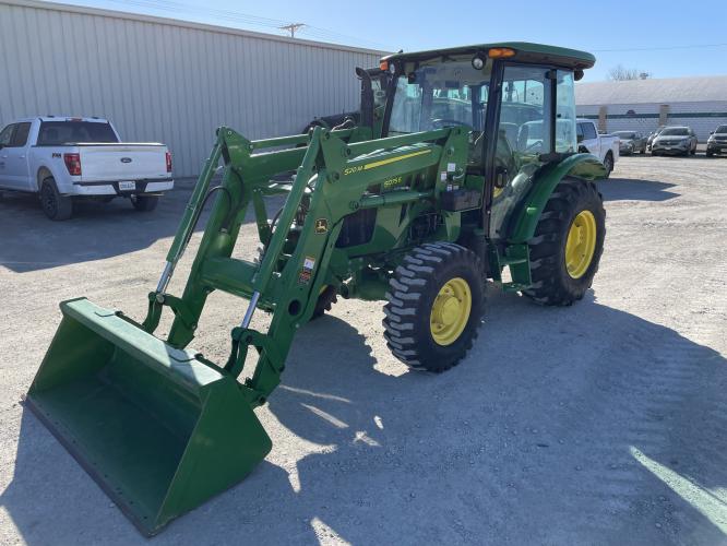 John Deere 5075E