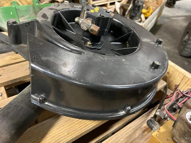 John Deere AA65865/A46770 VAC BLOWER ASS'M 7200-16R