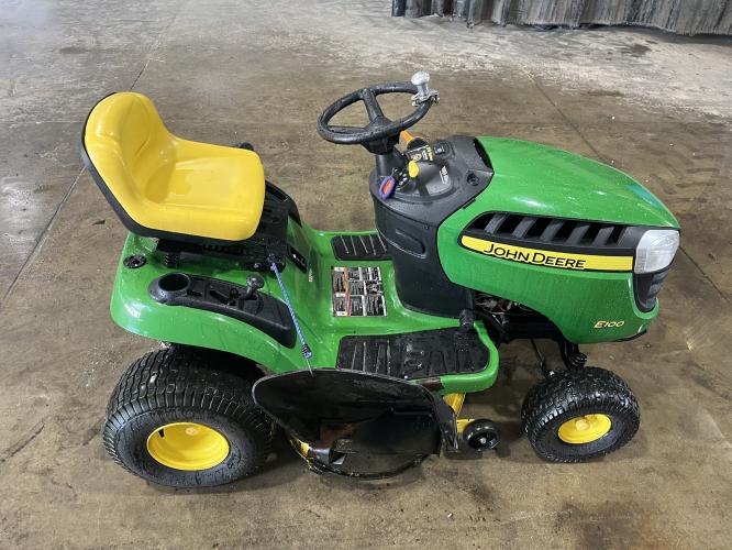 John Deere E100