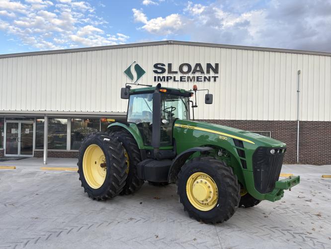 John Deere 8130
