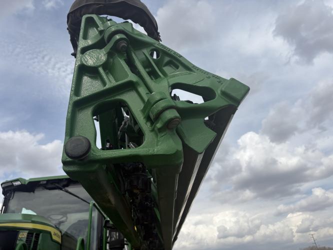 John Deere 412R
