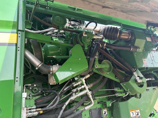 John Deere S780