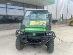 John Deere 825I