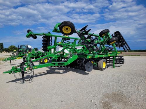 2023 John Deere 2720