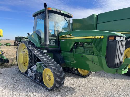 2000 John Deere 8210T
