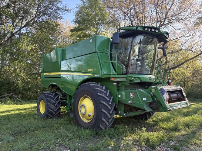 John Deere S780