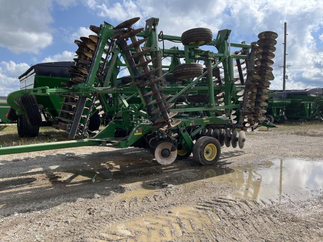 John Deere 2623