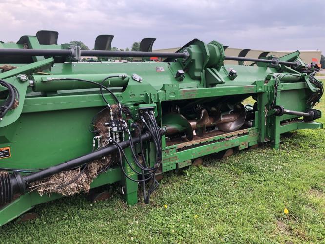John Deere C16F