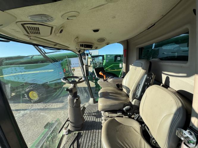 John Deere S780