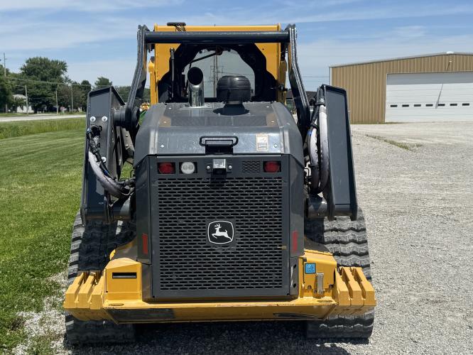 John Deere 333G