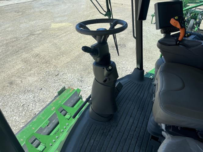 John Deere S790