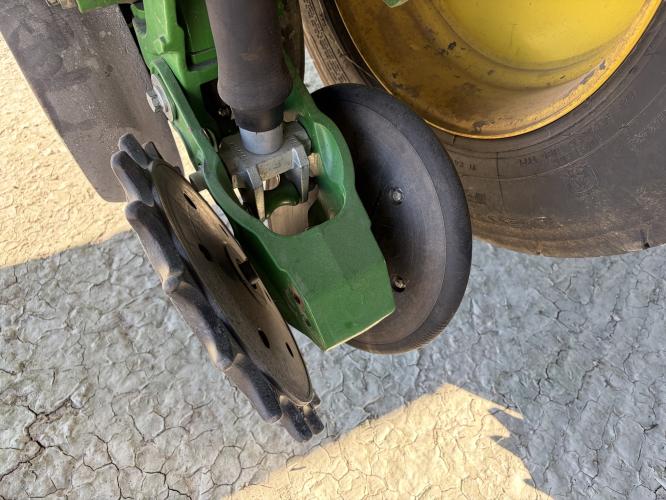 John Deere 1775