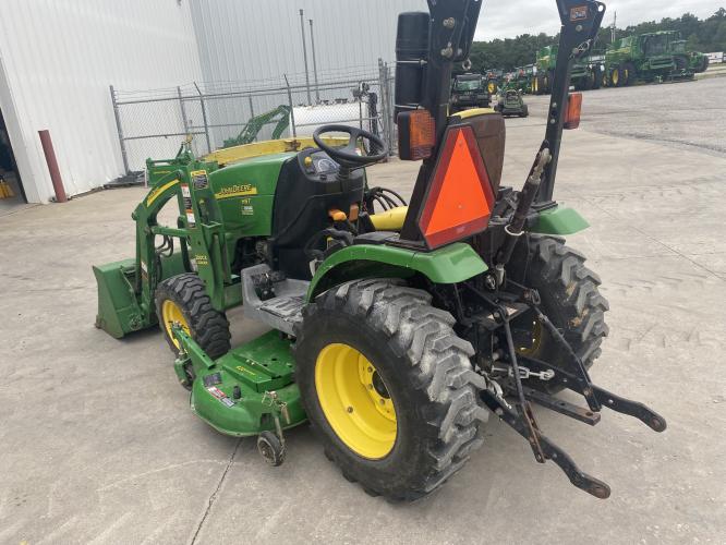 John Deere 2320