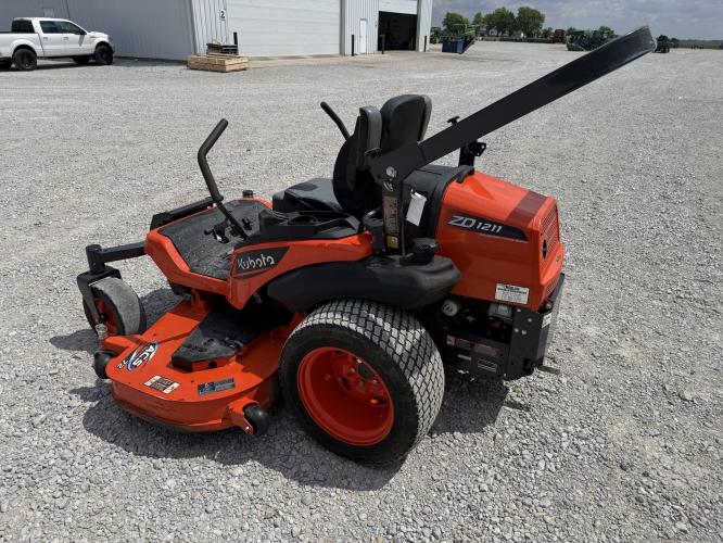 Kubota ZD1211