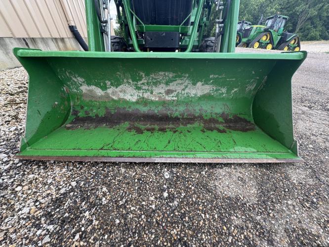 John Deere 2032R