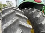 John Deere 8235R