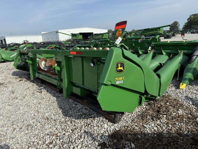 John Deere 708C