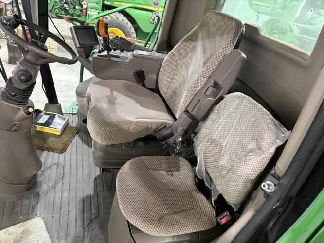 John Deere S660