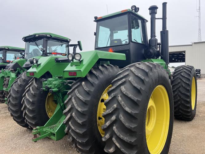 John Deere 8770