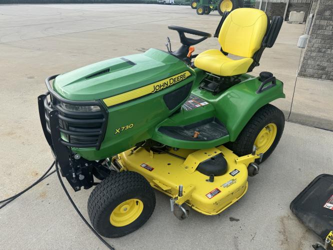 John Deere X730