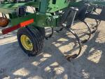 John Deere 2210