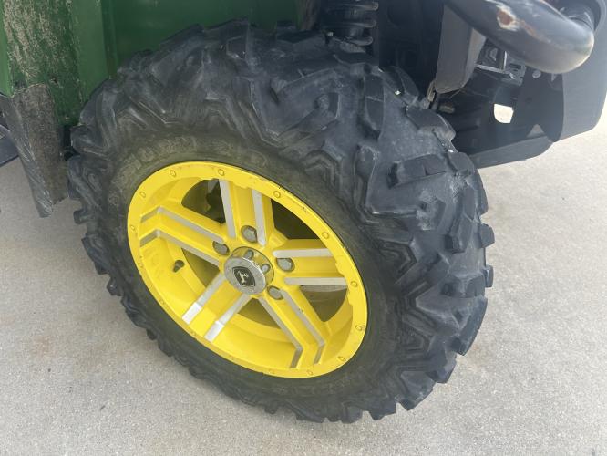 John Deere XUV 825I GREEN