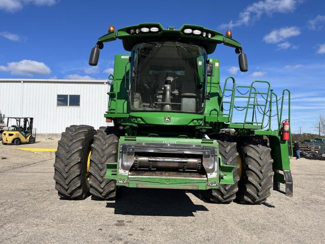 John Deere S680