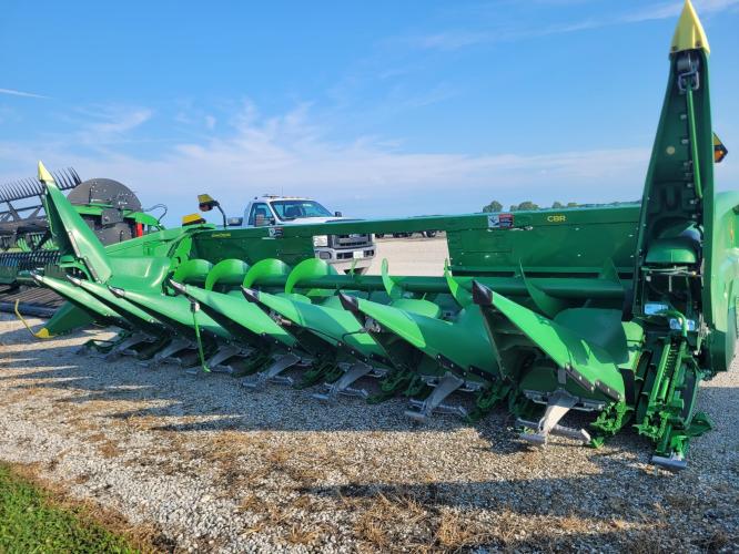 John Deere C8R