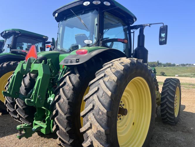 John Deere 8400R