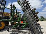 John Deere 2635
