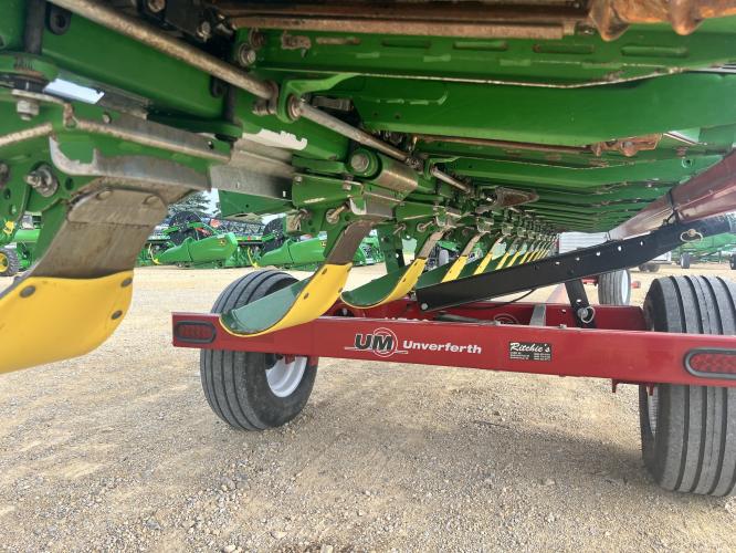 John Deere C12F