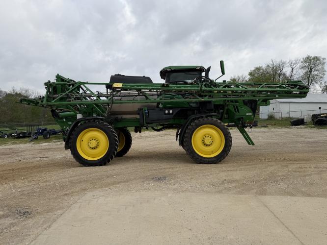 John Deere 412R