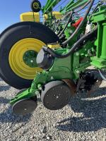 John Deere 1775NT