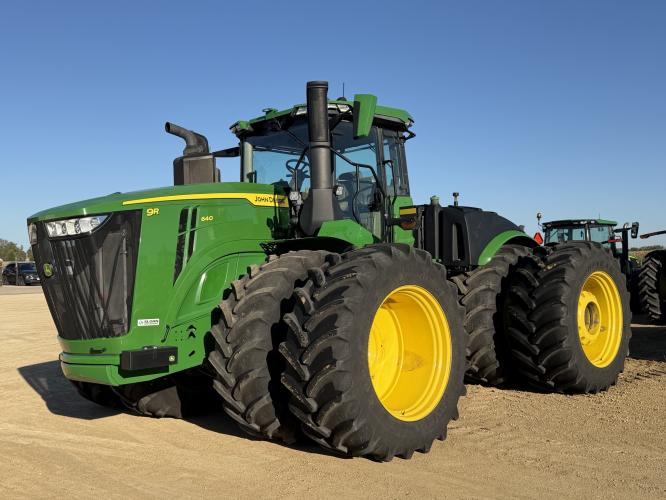John Deere 9R 640